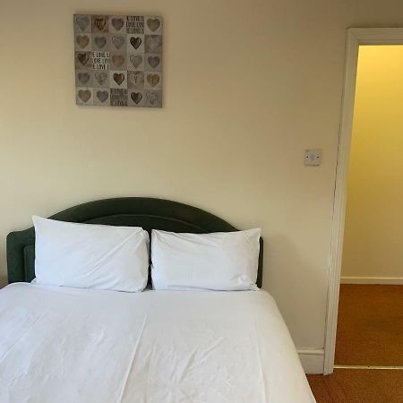 Adelaide House Apartman Luton  Kültér fotó