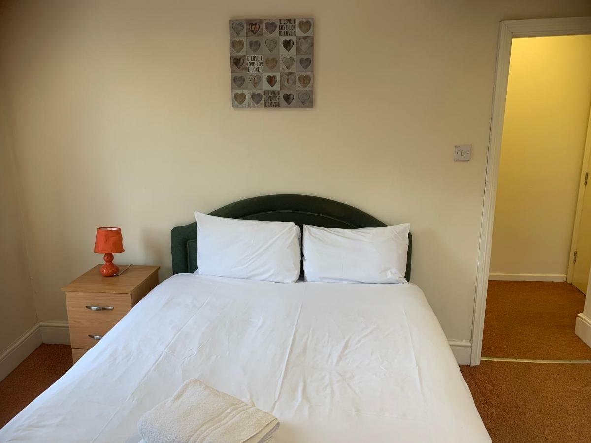 Adelaide House Apartman Luton  Kültér fotó