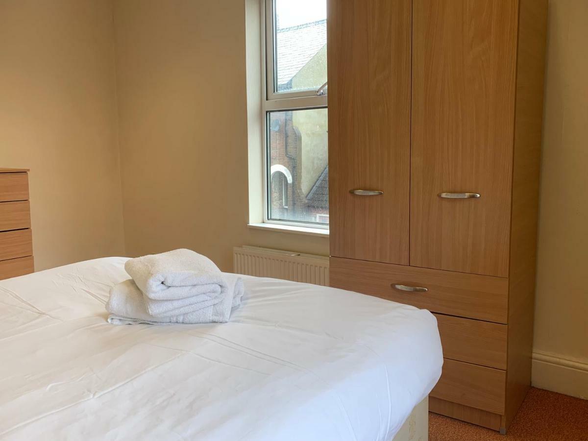 Adelaide House Apartman Luton  Kültér fotó